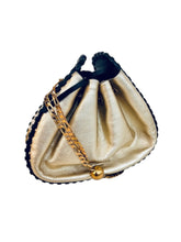 Load image into Gallery viewer, Marc Jacobs leður taska
