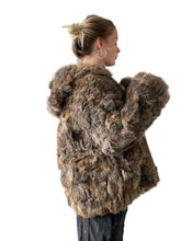 Load image into Gallery viewer, Vintage reversible pels (M)