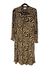 Load image into Gallery viewer, Ganni shirtdress (36)