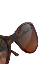 Load image into Gallery viewer, Gucci Sunglasses
