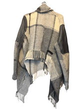 Load image into Gallery viewer, Aftur ullar slá (OS)
