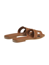 Load image into Gallery viewer, HERMÈS Leather Flat Sandals
