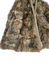 Load image into Gallery viewer, Vintage reversible pels (M)
