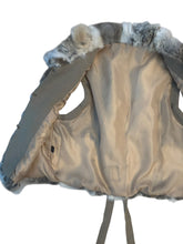 Load image into Gallery viewer, Vintage kanínu vesti (S)
