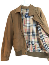 Load image into Gallery viewer, Burberry 90’s bomber (M)
