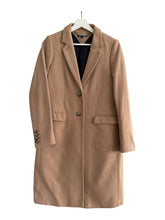 Load image into Gallery viewer, Tommy Hilfiger ullar-blanda kápa (S)

