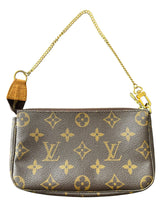 Load image into Gallery viewer, Louis Vuitton Mini Pochette bag

