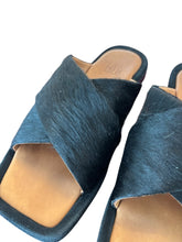 Load image into Gallery viewer, Billi Bi calf hair leather sandals (37)
