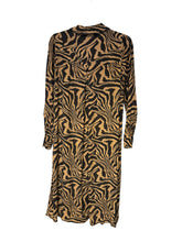 Load image into Gallery viewer, Ganni shirtdress (36)
