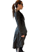 Load image into Gallery viewer, Vintage leður kápa (S)
