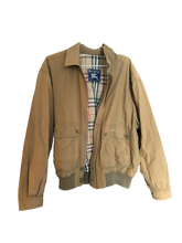 Load image into Gallery viewer, Burberry 90’s bomber (M)
