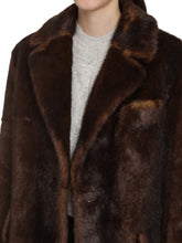 Load image into Gallery viewer, Stand Studio faux fur (M)
