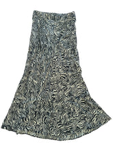 Load image into Gallery viewer, Hugo Boss pils (XS)
