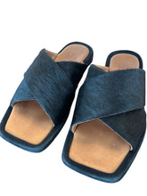 Load image into Gallery viewer, Billi Bi calf hair leather sandals (37)
