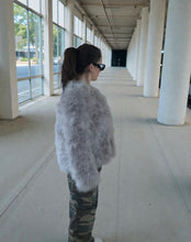 Load image into Gallery viewer, Stine Goya pels (S)
