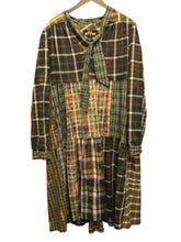 Load image into Gallery viewer, Aftur skyrtukjóll (L)
