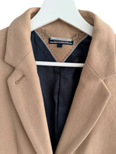 Load image into Gallery viewer, Tommy Hilfiger ullar-blanda kápa (S)
