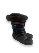 Load image into Gallery viewer, Tecnica Italian vintage fur boots (39)
