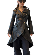 Load image into Gallery viewer, Vintage leður kápa (S)
