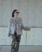 Load image into Gallery viewer, Stine Goya pels (S)
