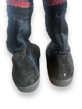 Load image into Gallery viewer, Tecnica Italian vintage fur boots (39)
