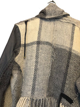 Load image into Gallery viewer, Aftur ullar slá (OS)
