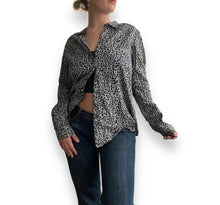 Load image into Gallery viewer, Maison Scotch leopard shirt
