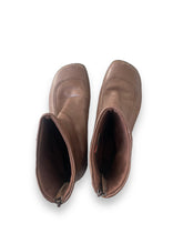 Load image into Gallery viewer, Diesel Leather Camel Boots
