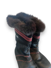 Load image into Gallery viewer, Tecnica Italian vintage fur boots (39)
