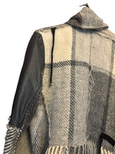 Load image into Gallery viewer, Aftur ullar slá (OS)
