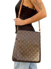 Load image into Gallery viewer, Louis Vuitton Musette Salsa bag
