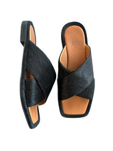 Load image into Gallery viewer, Billi Bi calf hair leather sandals (37)
