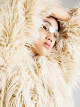 Load image into Gallery viewer, Dondup faux fur (M)
