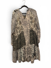 Load image into Gallery viewer, Aftur leopard kjóll (S/M)
