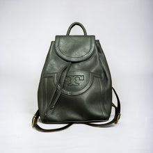 Load image into Gallery viewer, Tory Burch leður bakpoki
