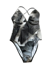 Load image into Gallery viewer, Hildur Yeoman sundbolur (M)
