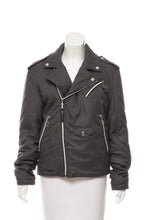 Load image into Gallery viewer, Moschino úlpa (L)
